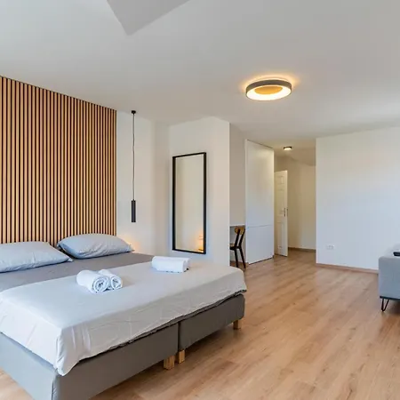 게스트하우스 In With Sea View, Balcony, Air Conditioning, Wifi 4249-6