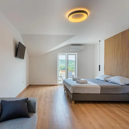 게스트하우스 In With Sea View, Balcony, Air Conditioning, Wifi 4249-6 *