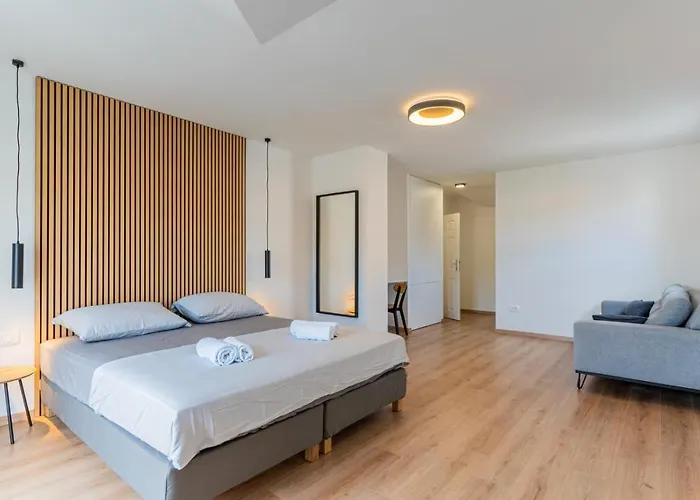 게스트하우스 In With Sea View, Balcony, Air Conditioning, Wifi 4249-6