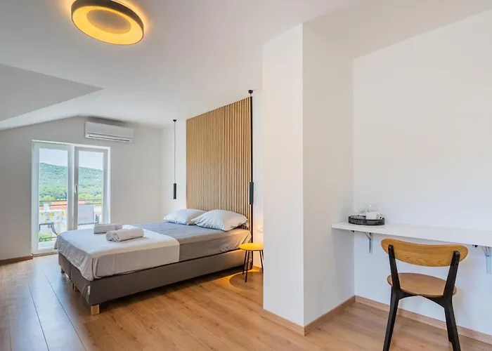 ゲストハウス In With Sea View, Balcony, Air Conditioning, Wifi 4249-6